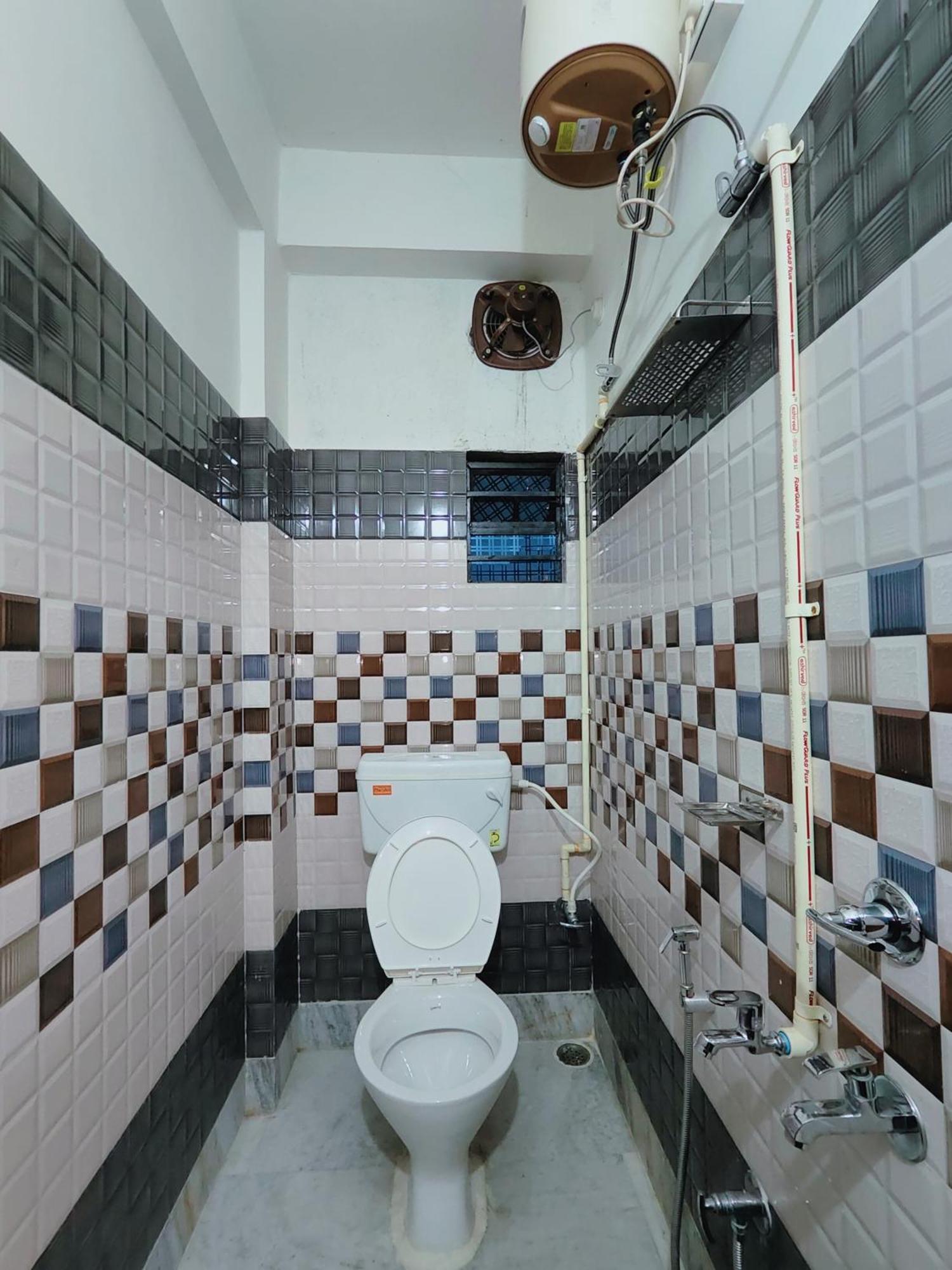 Gulab Lodge Siliguri Eksteriør billede